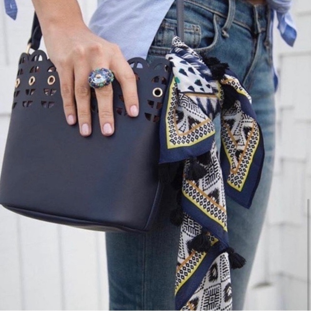 Stella & Dot Bucket Bag with removable pouch liner